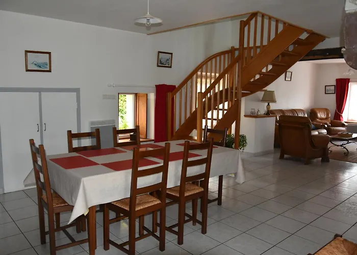 Maison A La Campagne A Lennon
